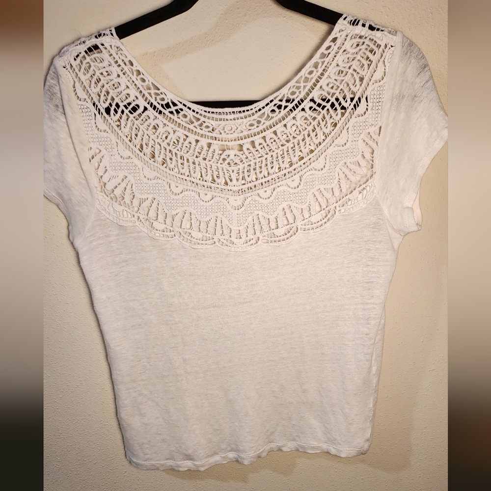 Meadow Rue Medium white crocheted bib short sleeve - Picture 4 of 10